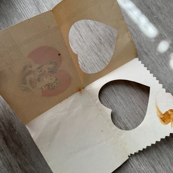 Antique Valentine’s Day Card – Cut Out Heart Window Romantic Couple Floral - Picture 4 of 6